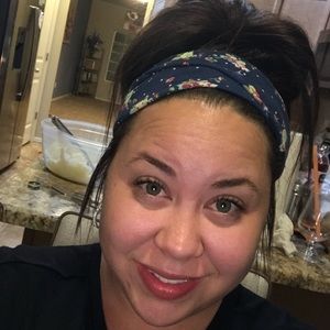 Meet your Posher, Lachelle